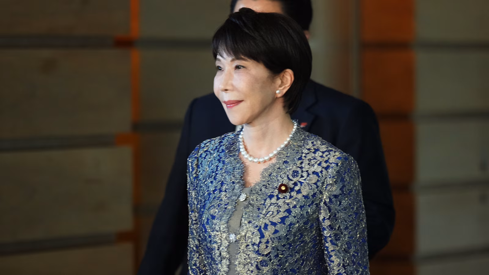 Takaichi baut Japans Kabinett um, um sinkende Umfragewerte zu beleben, und behält Schlüsselminister
