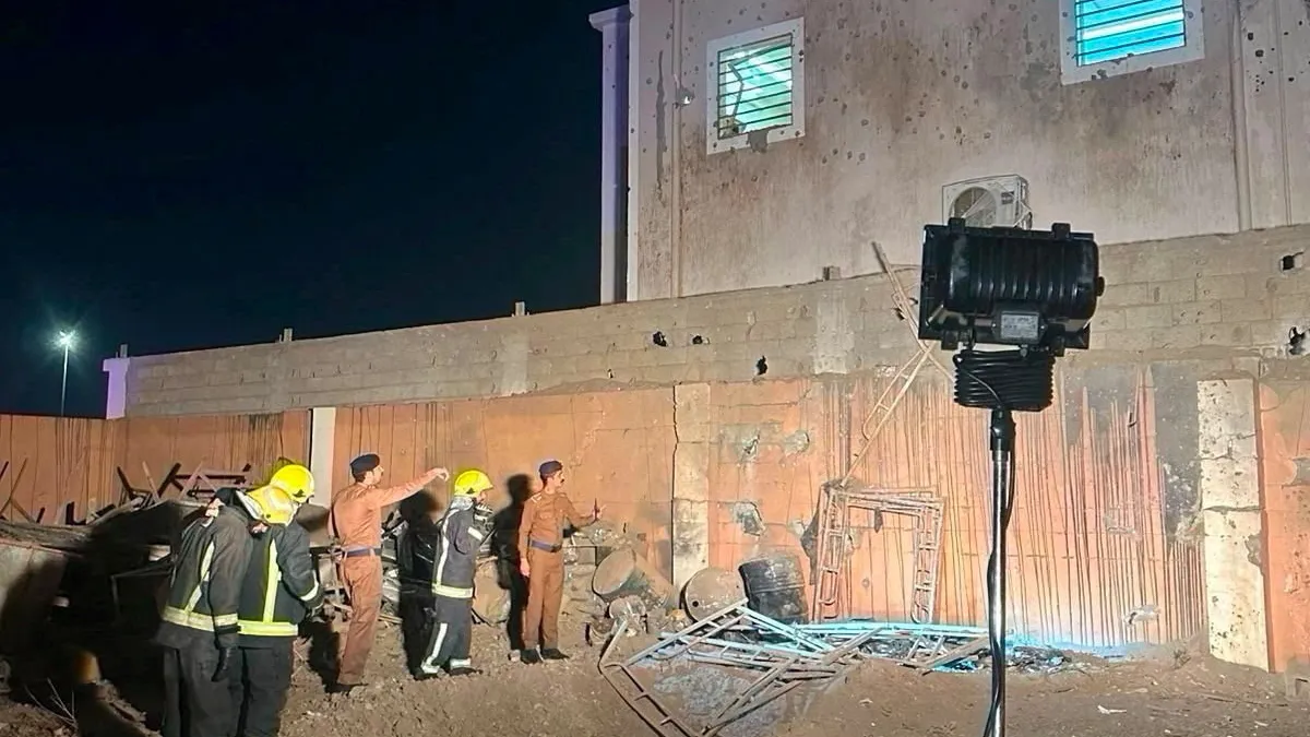 Huthi-Projektil verletzt zwei Menschen und beschädigt Moschee in der Region Dschizan, teilt Saudi-Arabien mit