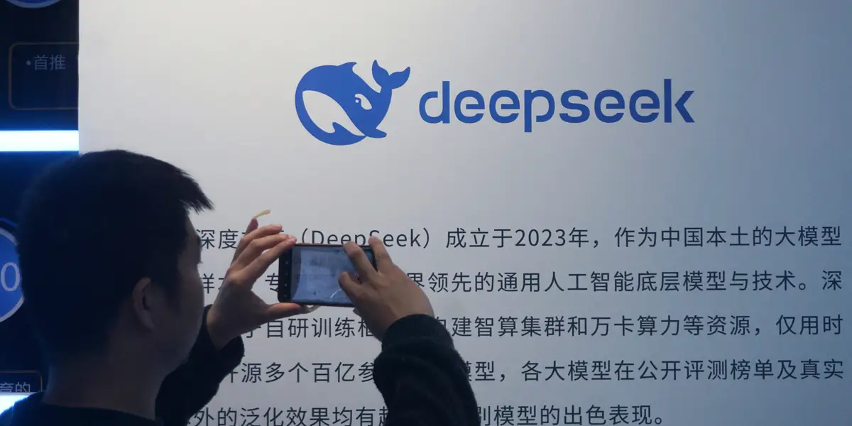 Viraler Beitrag eines DeepSeek-Ingenieurs über Talent, Macht und Menschlichkeit gibt seltenen Einblick in Chinas KI-Labore