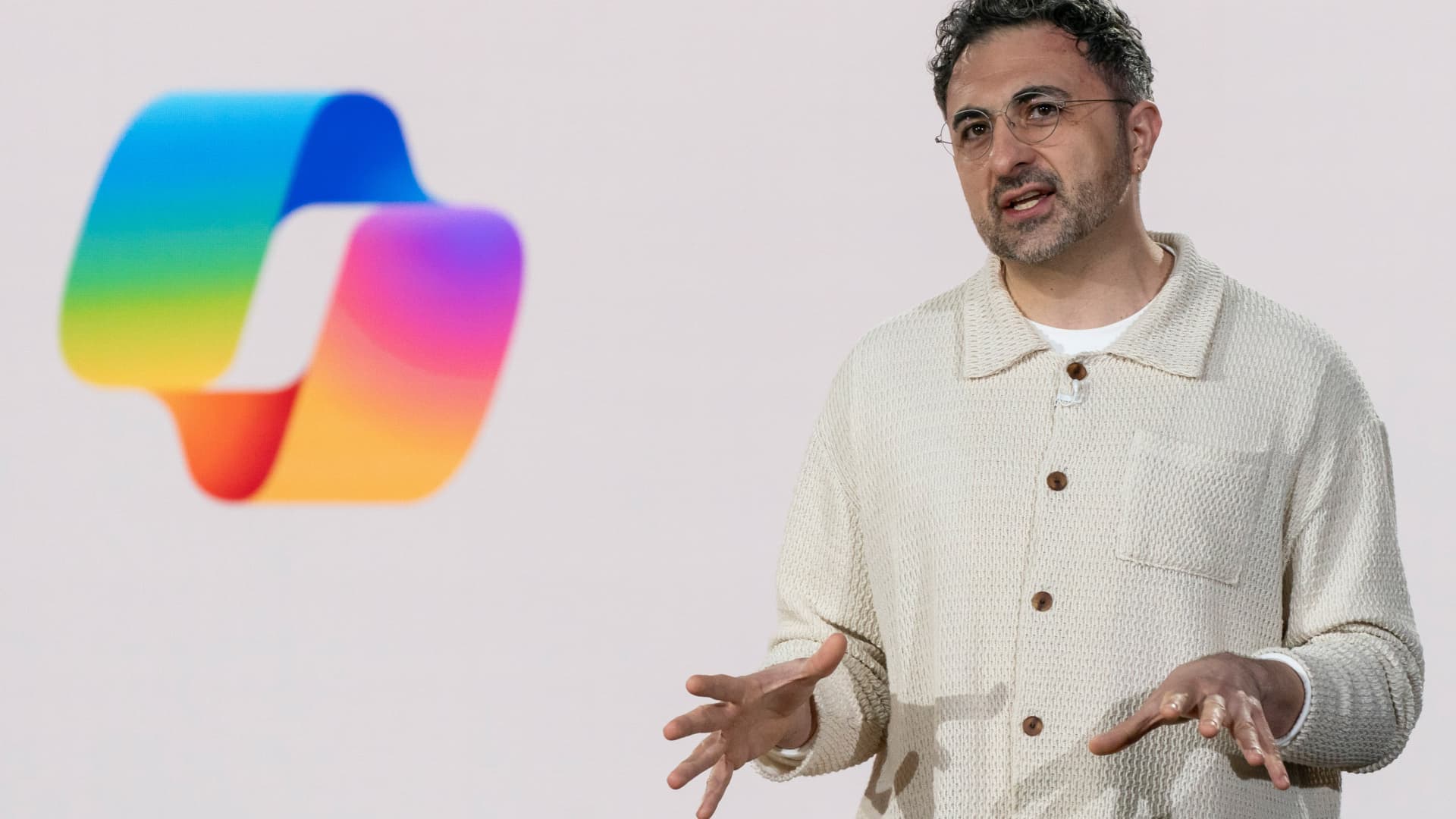 Microsoft setzt Grenzen für künftige KI-Modelle, da die Branche die Frontendentwicklung drosselt