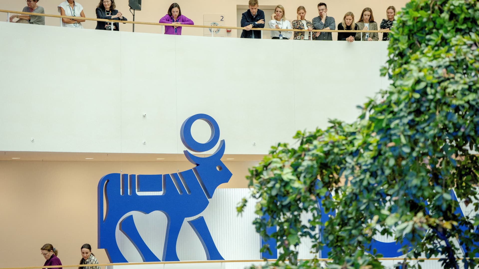 Novo-Aktie fällt um bis zu 7 % trotz 23-Milliarden-Dollar-Umsatzziel für Blockbuster-Abnehmmedikamente