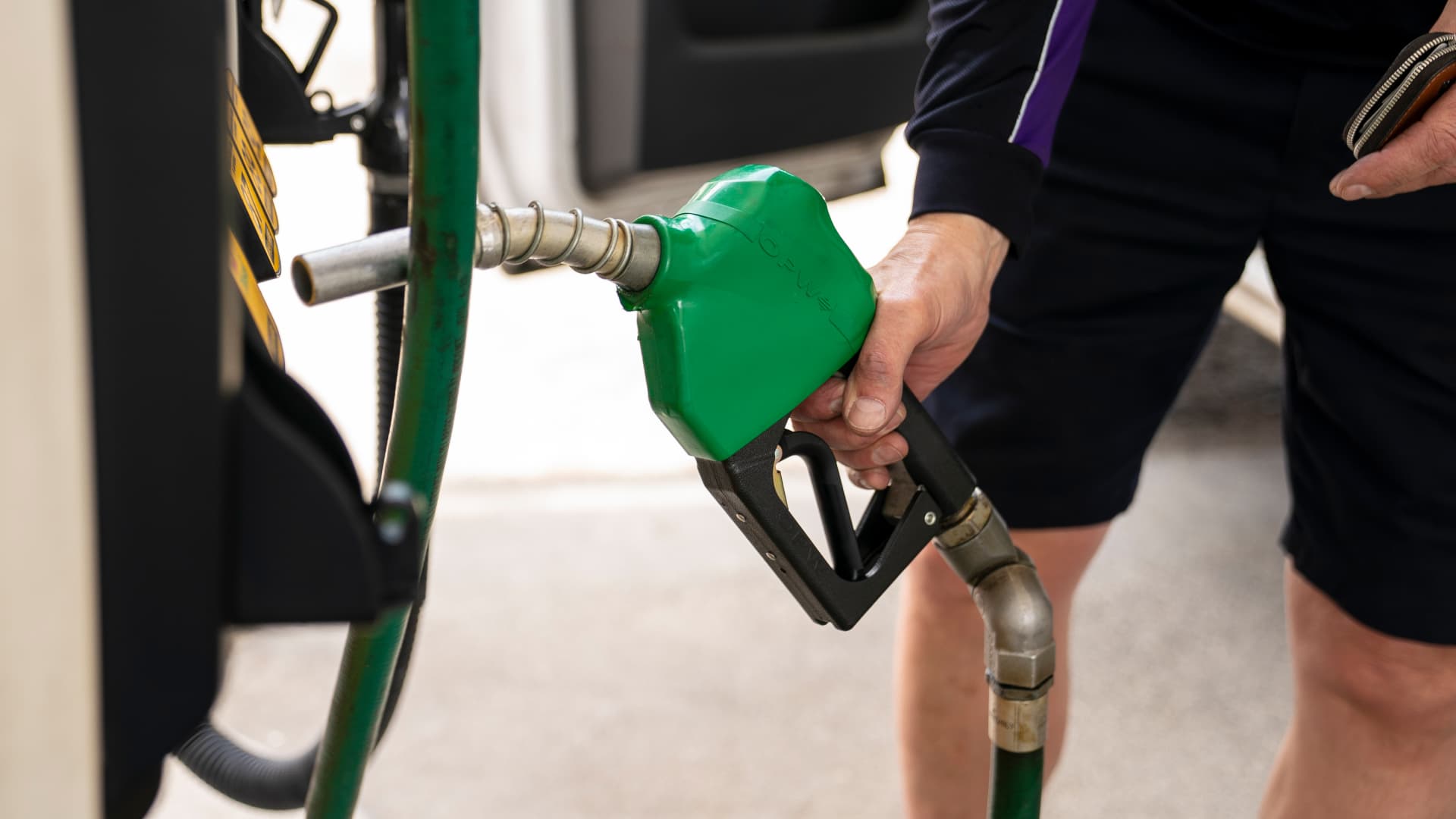 US-Dieselpreis steigt auf über 6 Dollar pro Gallone – Rekordhoch infolge der Kriege in der Ukraine und im Iran
