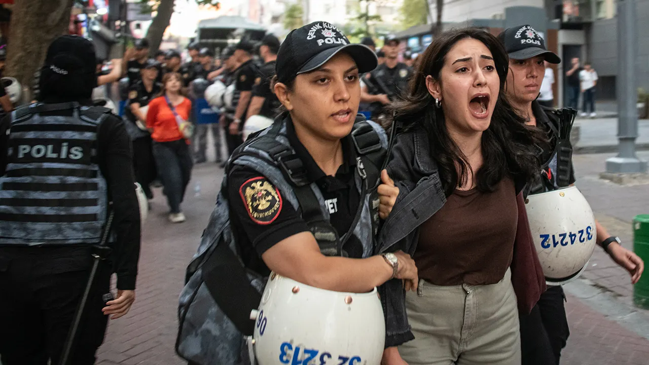 Erdogans Türkei geht im Namen der Familienwerte hart gegen LGBT-Community vor