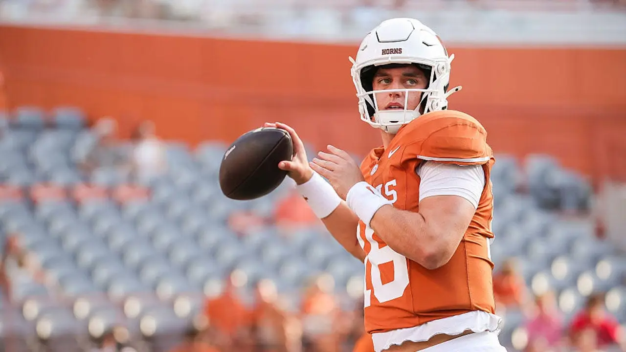 Neue AP-Poll-Top-25 bestraft Ohio State, Oklahoma, Oregon; Texas springt nach starkem Comeback auf Platz 1