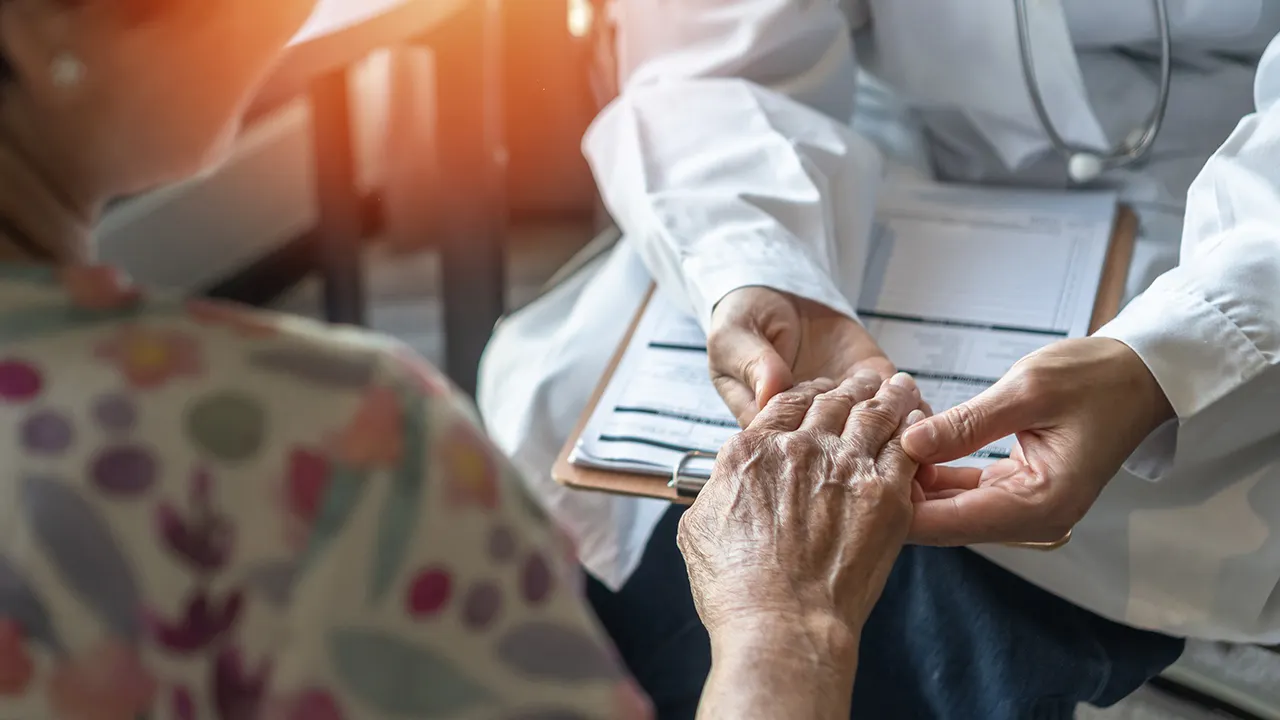 Parkinson wird immer häufiger. Hier sind 5 Dinge, die jeder wissen sollte