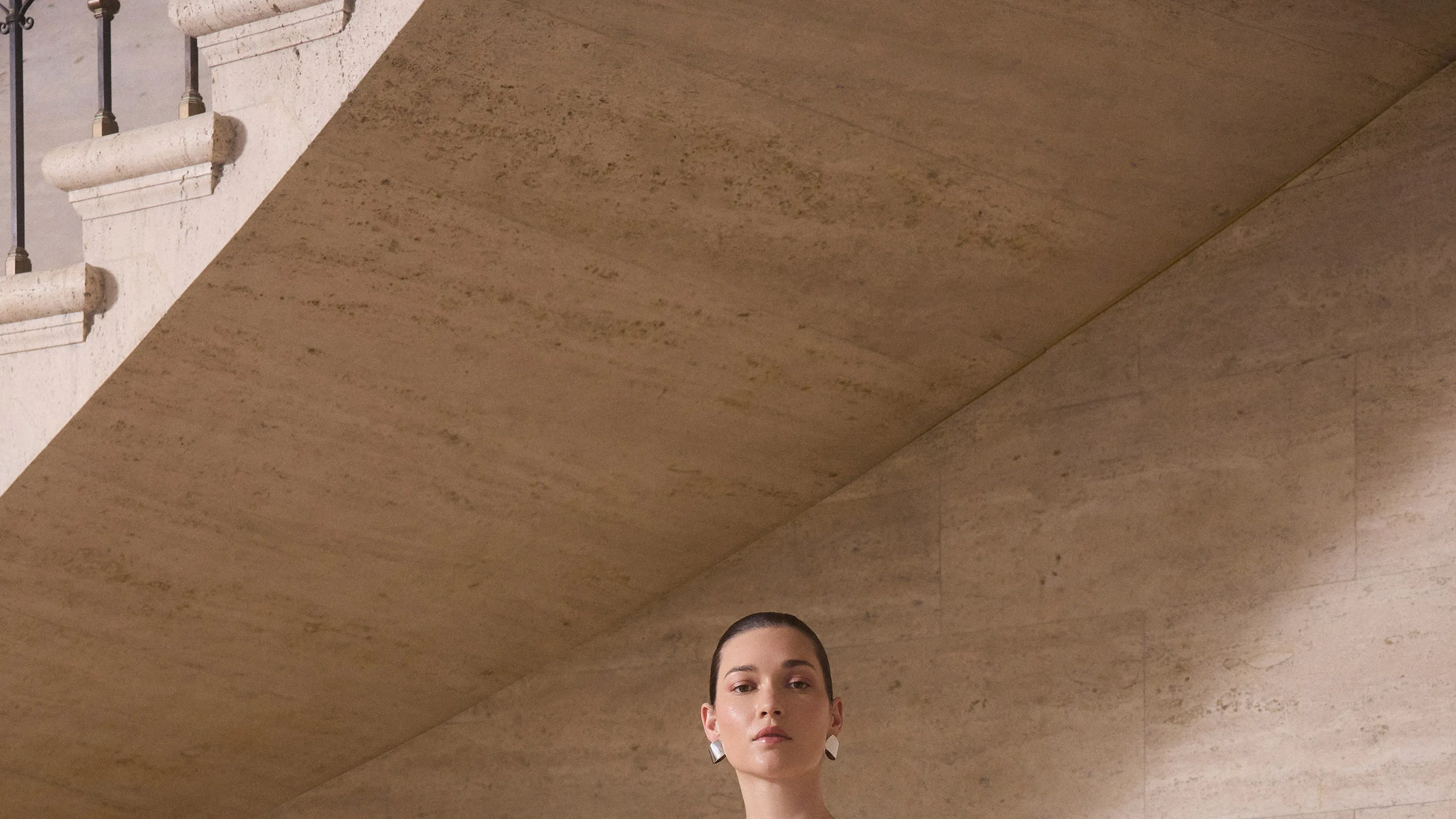 BCBGMaxAzria Frühling 2027 Ready-to-Wear Kollektion | Vogue