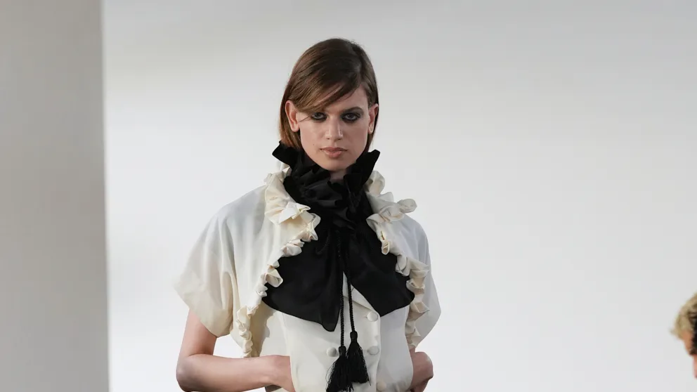 Oscar Ouyang Frühling 2027 Ready-to-Wear Kollektion | Vogue